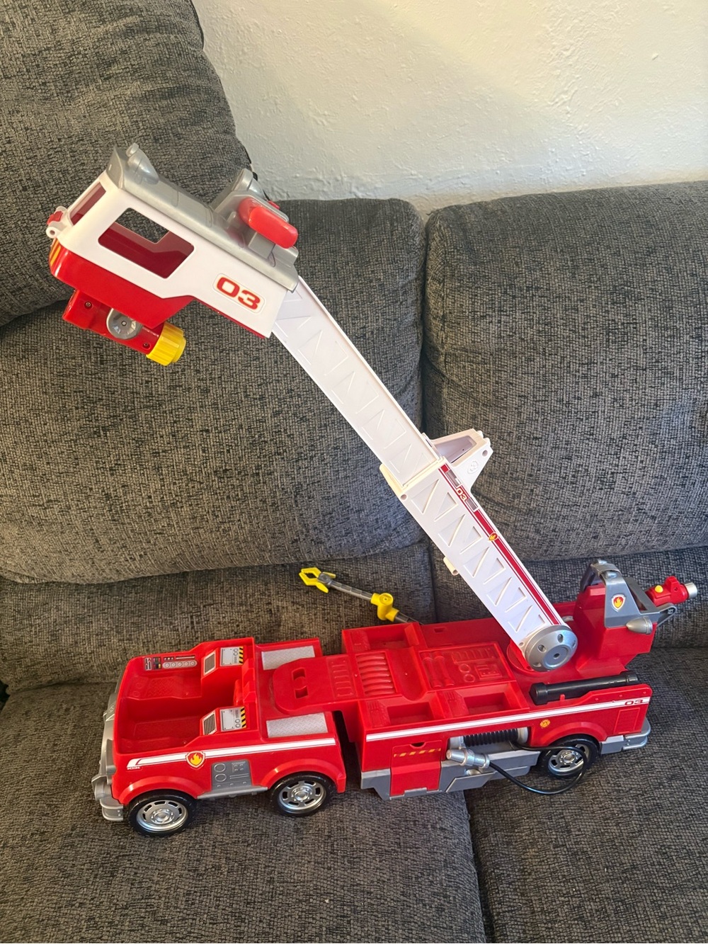 Paw Patrol Marshall Ultimate Red Kids Fire Truck Extendable Ladder- 24” x 32”